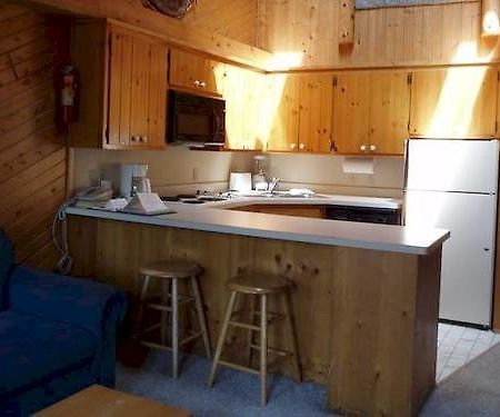High Village Breezy Point Luaran gambar