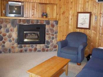 High Village Breezy Point Luaran gambar